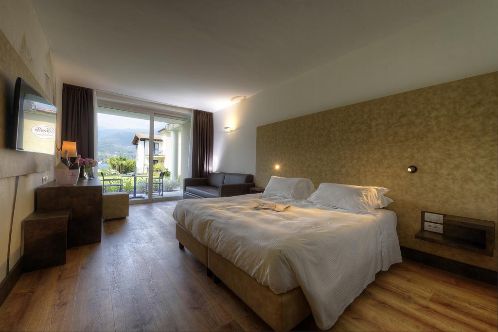 Hotel Bella & Restaurant With Private Dock For Mooring Boats 4*