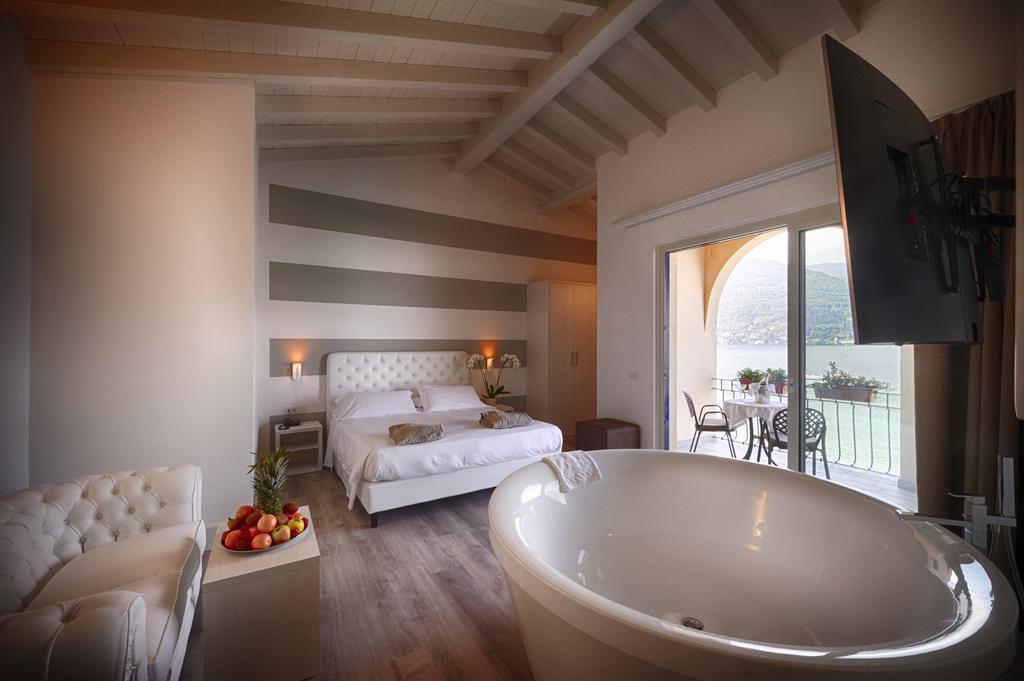 Hotel Bella & Restaurant With Private Dock For Mooring Boats 4*