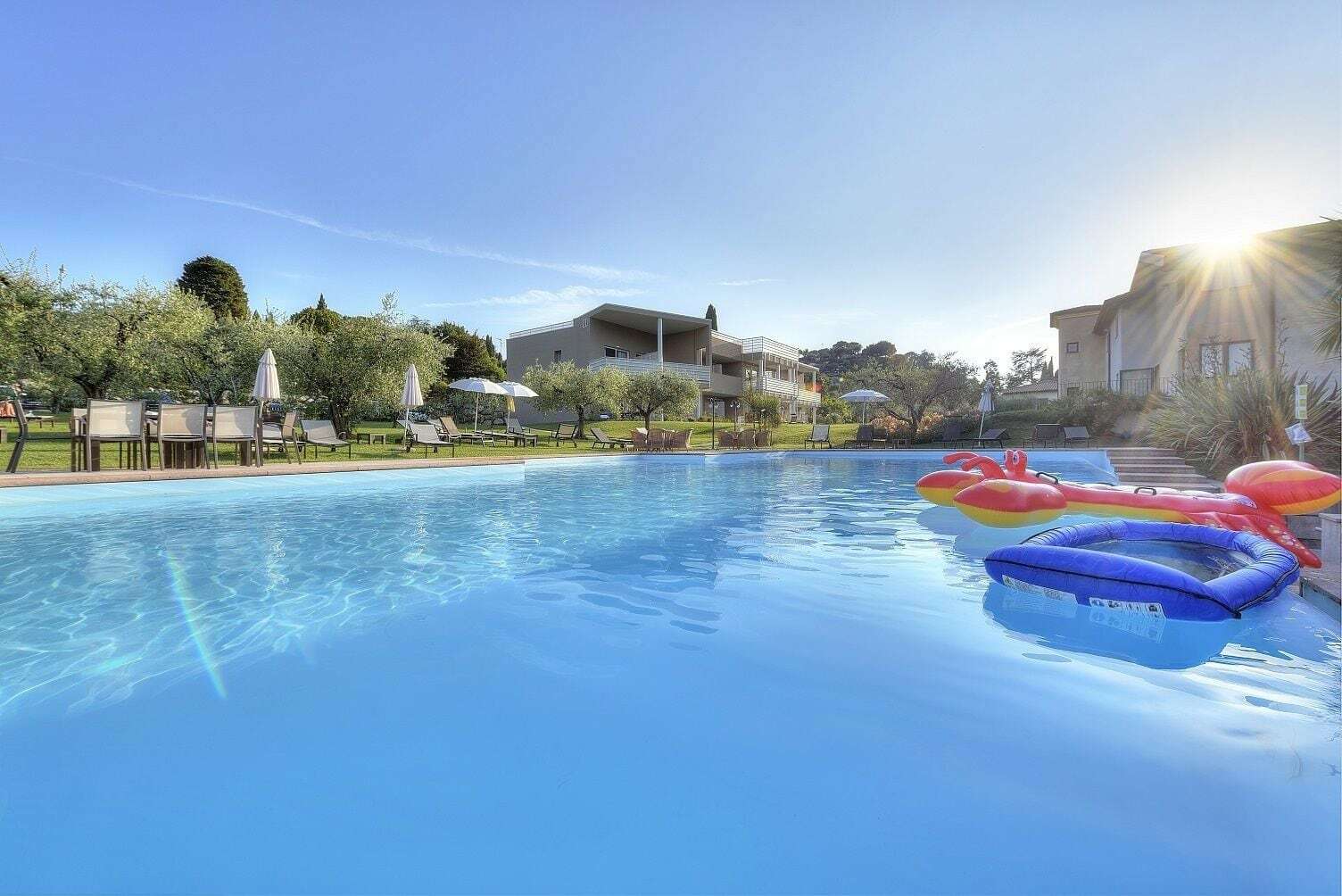 Hotel Bella & Restaurant With Private Dock For Mooring Boats